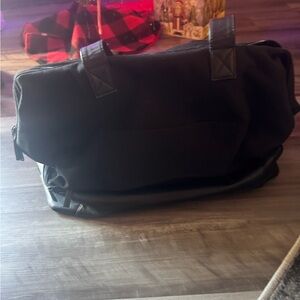 Black Beis weekender (larger size)